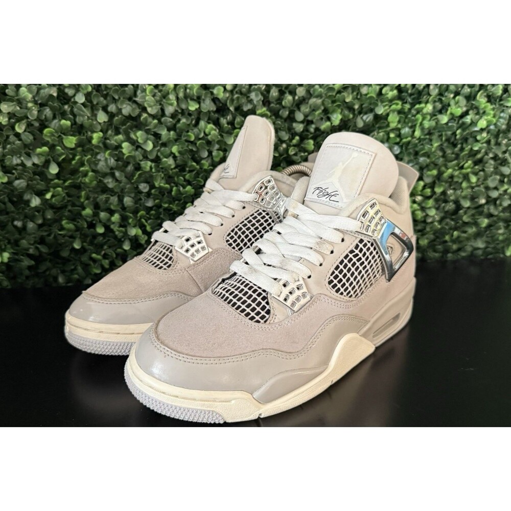 Nike Air Jordan 4 Frozen Moments AQ9129-001 W 8 M 6.5 Preowned Clean